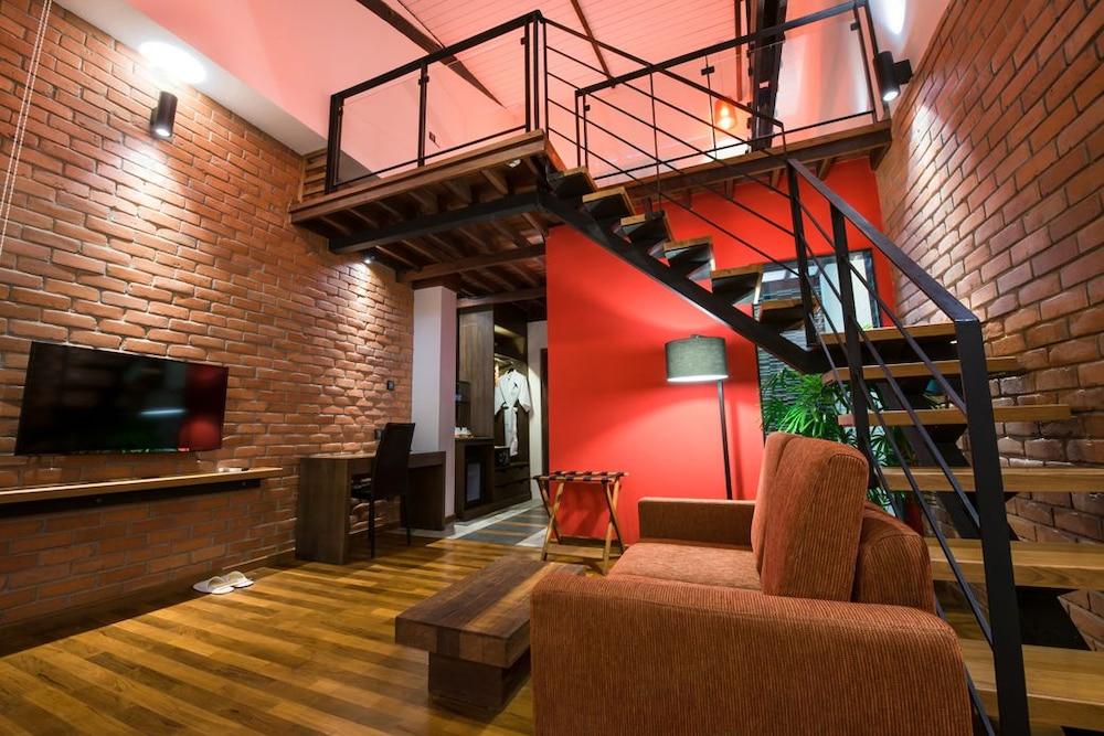 The Loft Hotel Downtown Yangon Ngoại thất bức ảnh