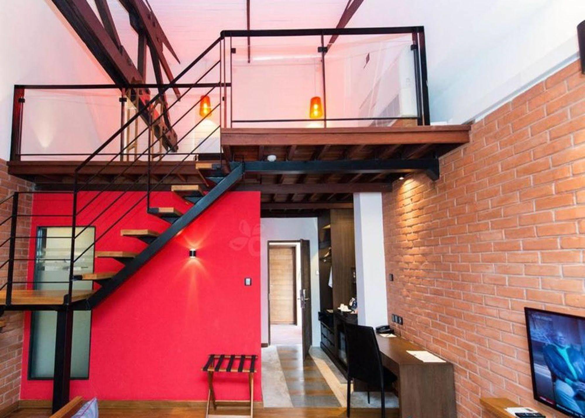 The Loft Hotel Downtown Yangon Ngoại thất bức ảnh